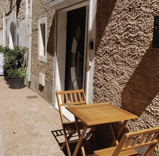 Indépendant Dans Maison De Village * Alignan-du-Vent